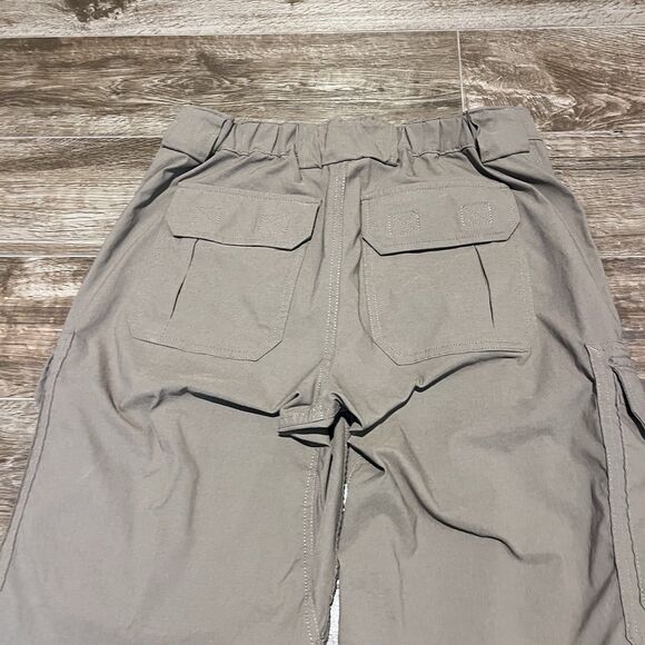 Duluth Trading Pants Mens M 30x32 Brown Flex Dry On The Fly Cargo Stretch - Picture 10 of 13